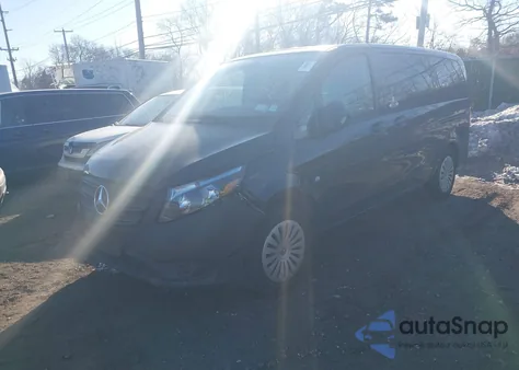 2022 Mercedes-Benz Metris z USA, uszkodzony, nr VIN W1WV0FEY7N4173736